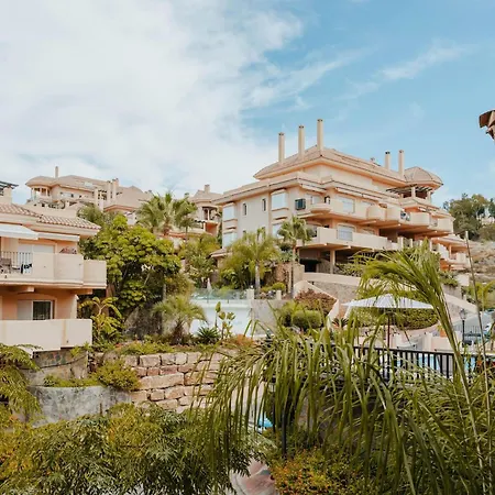 Stylish Aloha Hill Club - Tcm Apartment Marbella