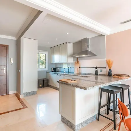 Stylish Aloha Hill Club - Tcm Apartment *