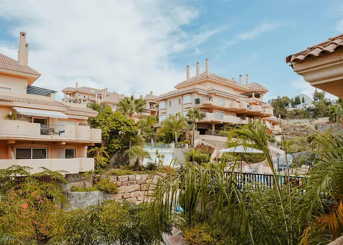 Stylish Aloha Hill Club - Tcm Apartment Marbella